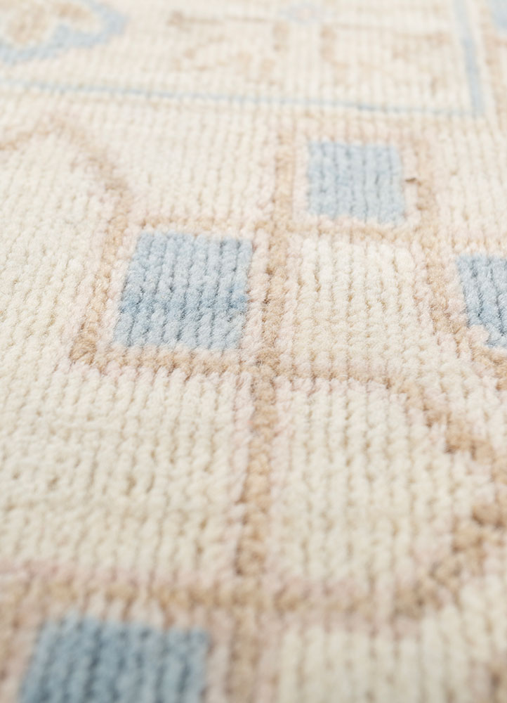 erbe ivory wool hand knotted Rug - CloseUp