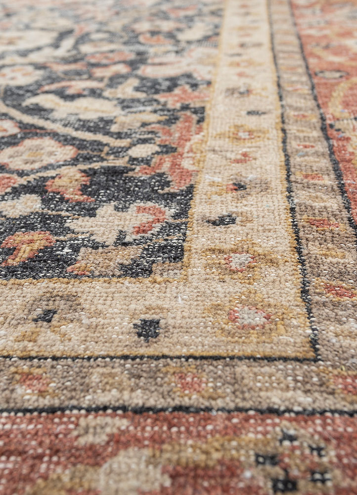 erbe grey and black wool hand knotted Rug - CloseUp