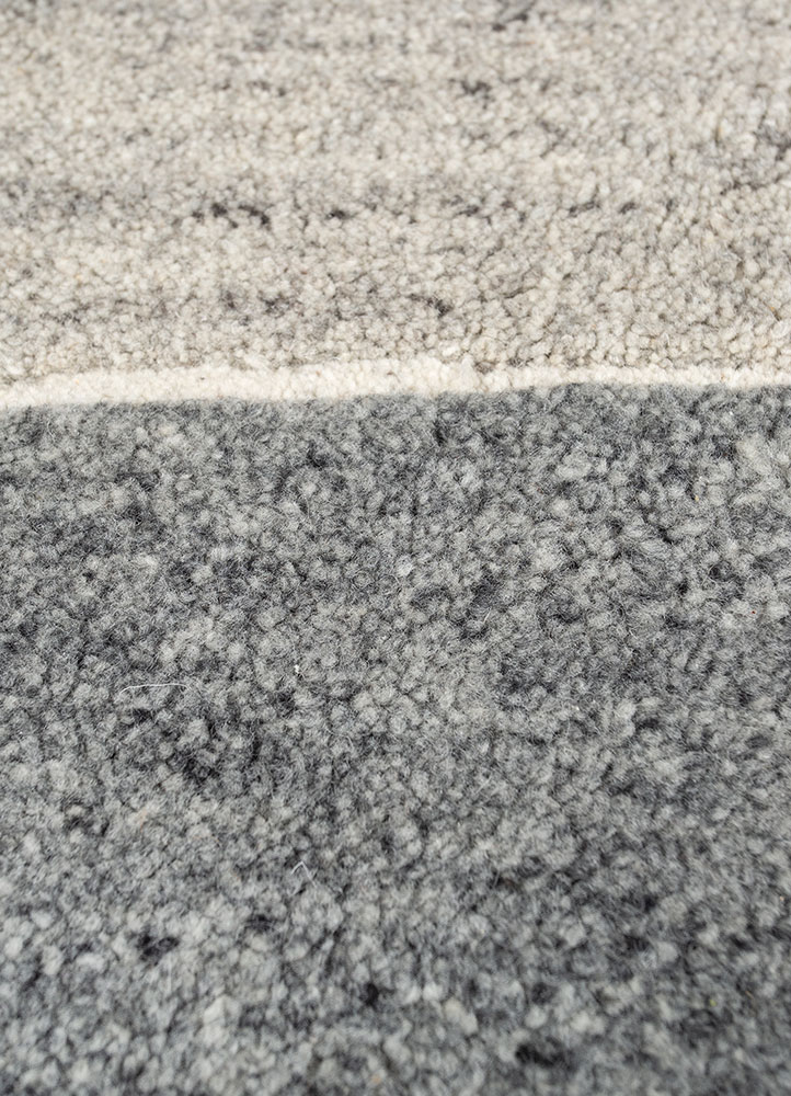 aprezo beige and brown wool hand knotted Rug - CloseUp