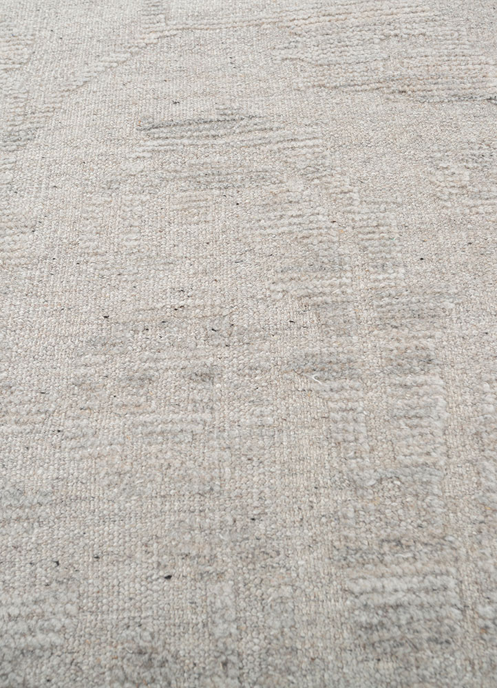 erbe grey and black wool hand knotted Rug - CloseUp