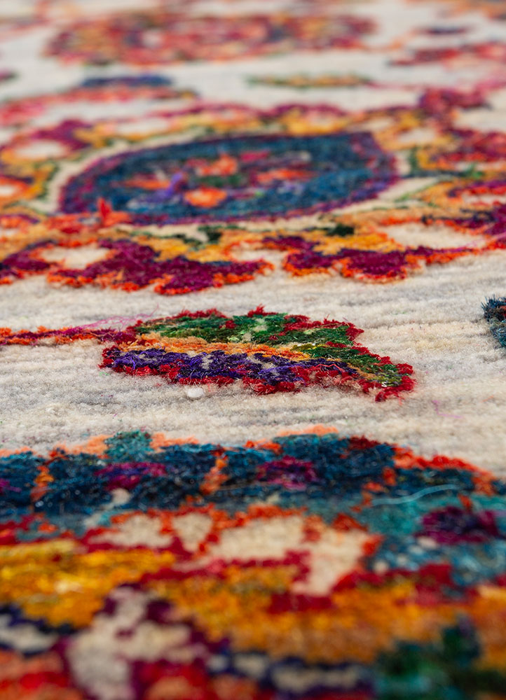 aurora red and orange wool and silk hand knotted Rug - CloseUp