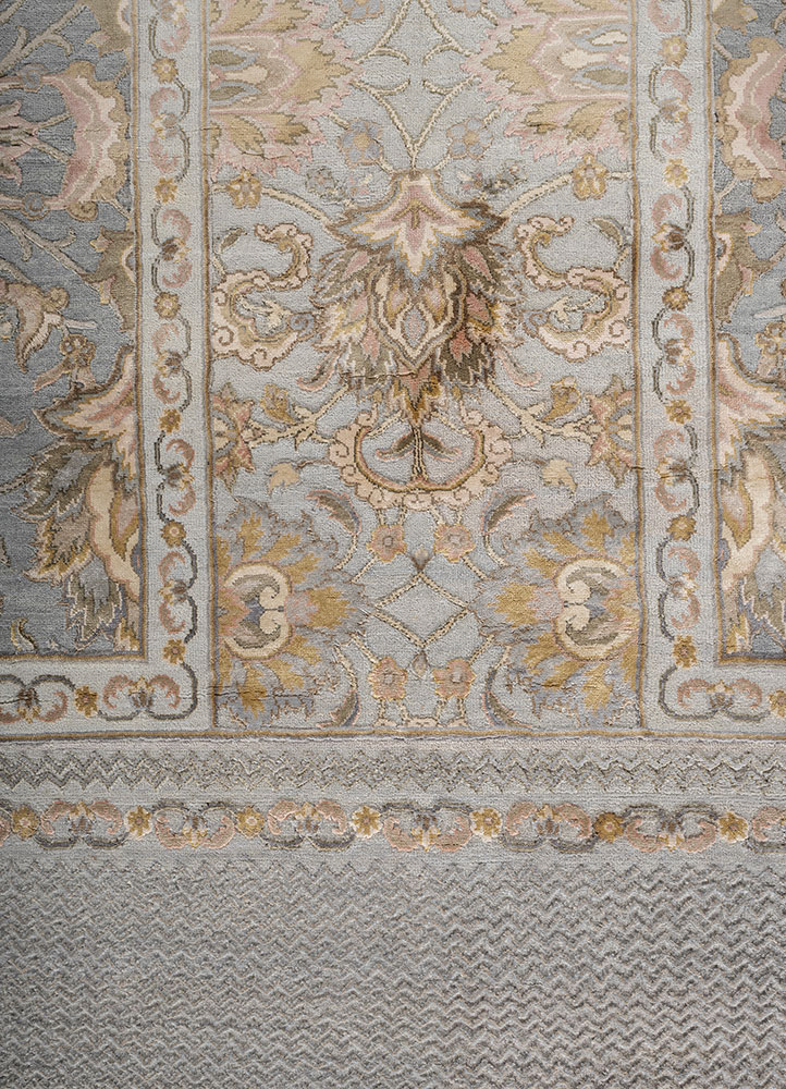 far east grey and black wool and silk hand knotted Rug - CloseUp