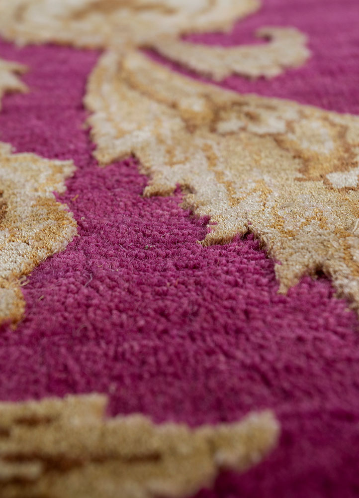 aurora pink and purple wool and silk hand knotted Rug - CloseUp