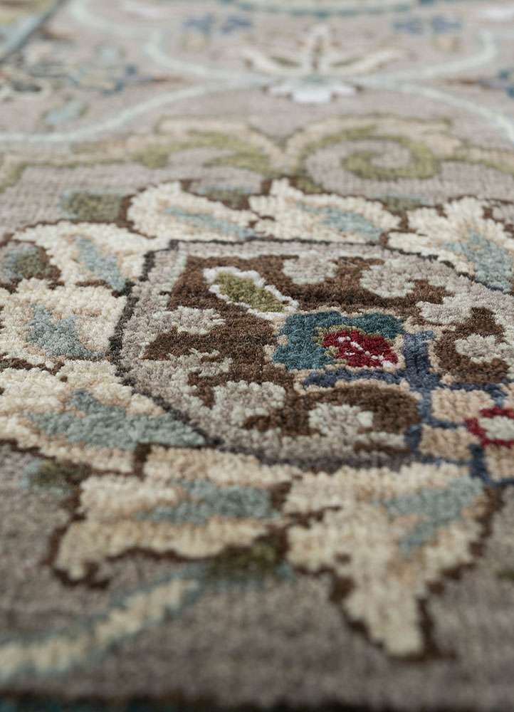 gulnar grey and black wool hand knotted Rug - CloseUp