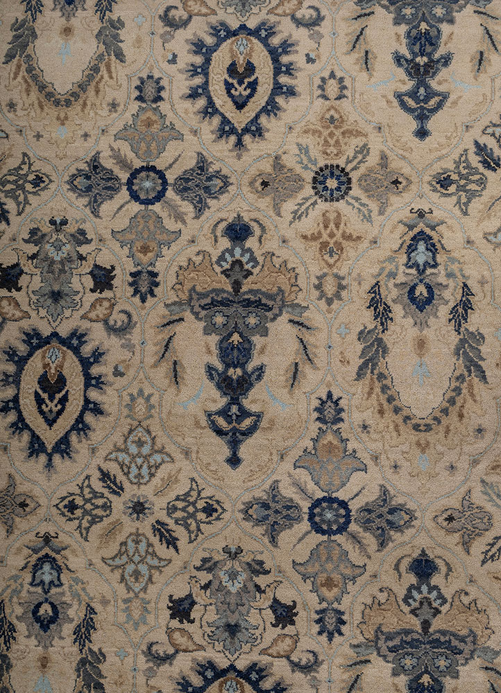 gulnar ivory wool hand knotted Rug - CloseUp
