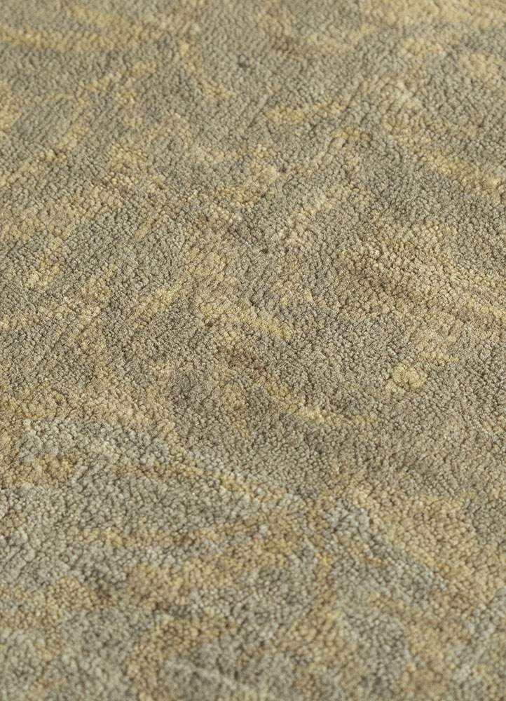 pansy beige and brown wool hand knotted Rug - CloseUp
