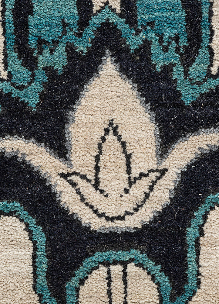 aurora blue wool hand knotted Rug - CloseUp