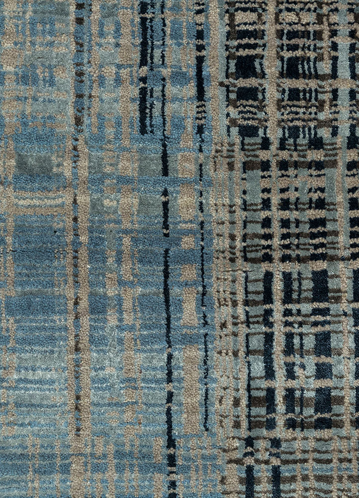 unstring by kavi blue wool and bamboo silk hand knotted Rug - CloseUp