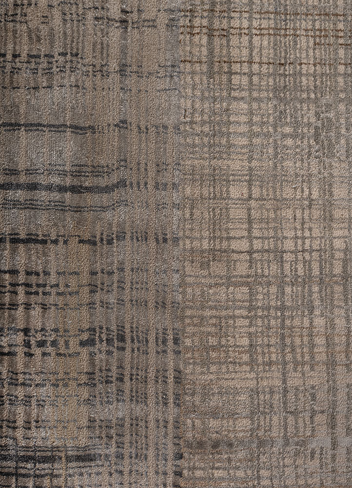 aprezo ivory wool and bamboo silk hand knotted Rug - CloseUp