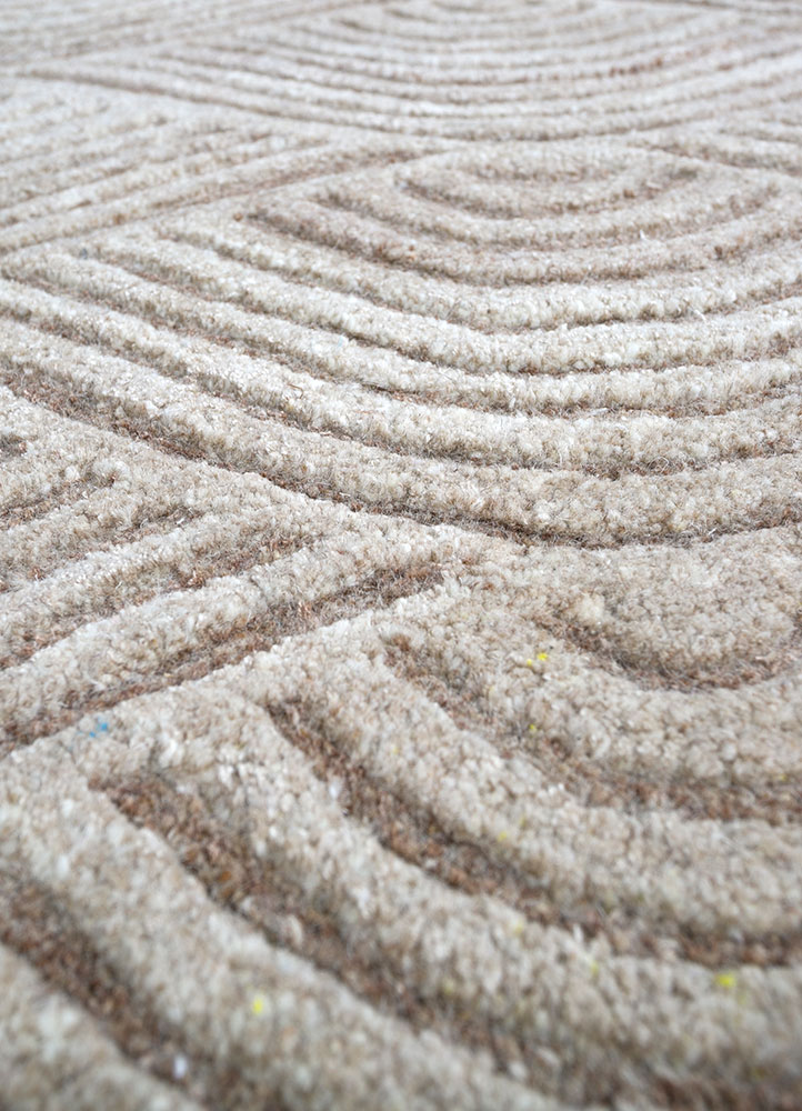 pathways beige and brown wool hand tufted Rug - CloseUp