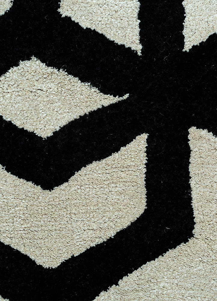 contour grey and black wool and viscose hand tufted Rug - CloseUp