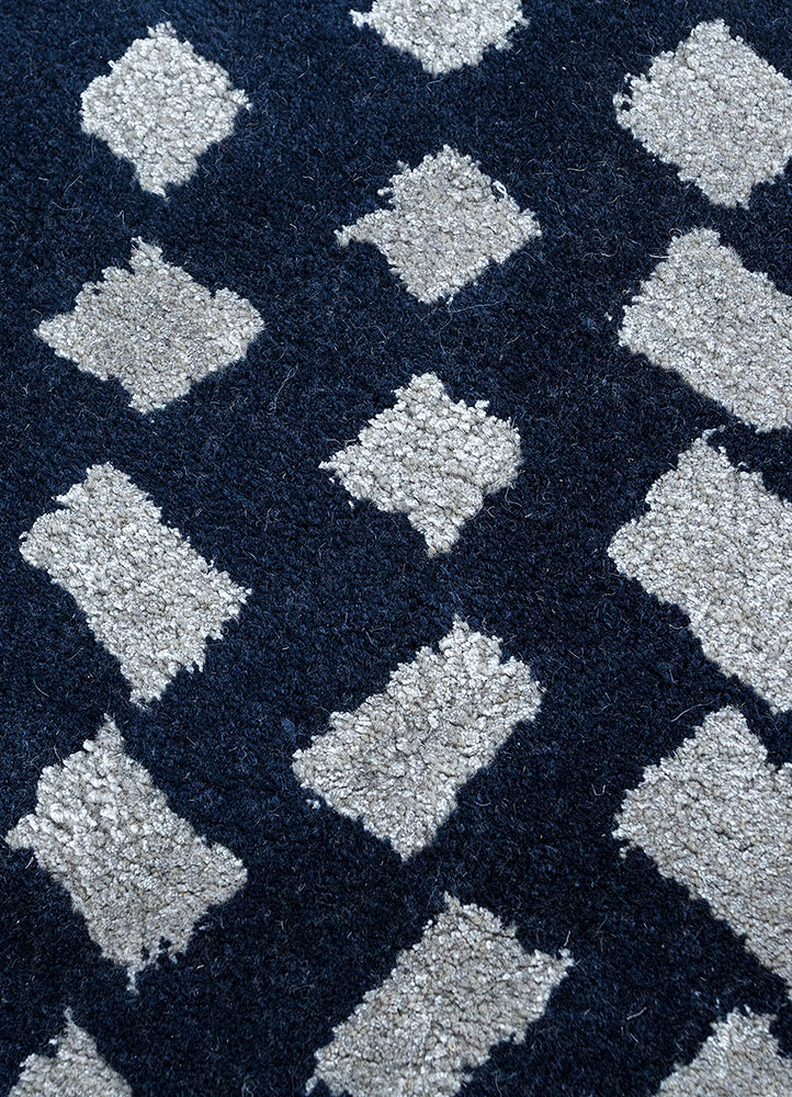 contour grey and black wool and viscose hand tufted Rug - CloseUp