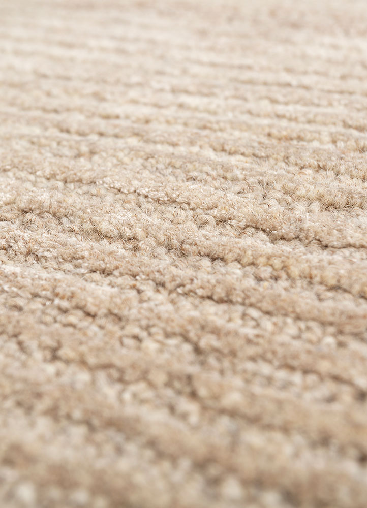 come around ivory wool and viscose hand tufted Rug - CloseUp