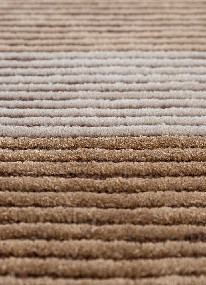 pathways beige and brown wool and viscose hand tufted Rug - CloseUp