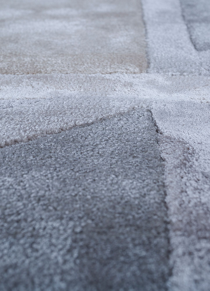 caliedo grey and black wool and viscose hand tufted Rug - CloseUp