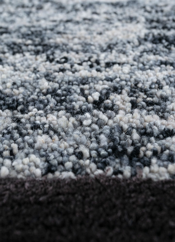 white noise grey and black wool and viscose hand tufted Rug - CloseUp