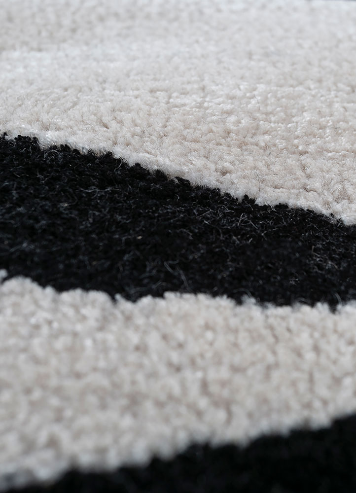contour grey and black wool and viscose hand tufted Rug - CloseUp