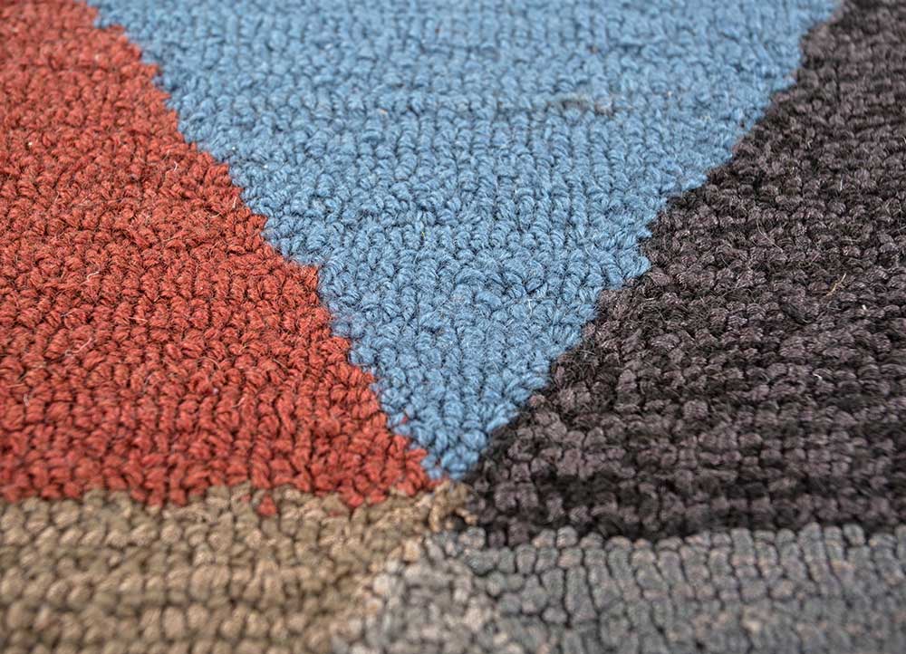 linear blue wool and viscose hand tufted Rug - CloseUp