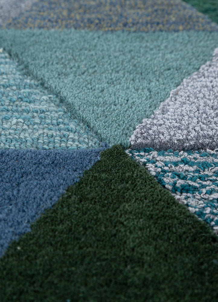 caliedo blue wool and viscose hand tufted Rug - CloseUp
