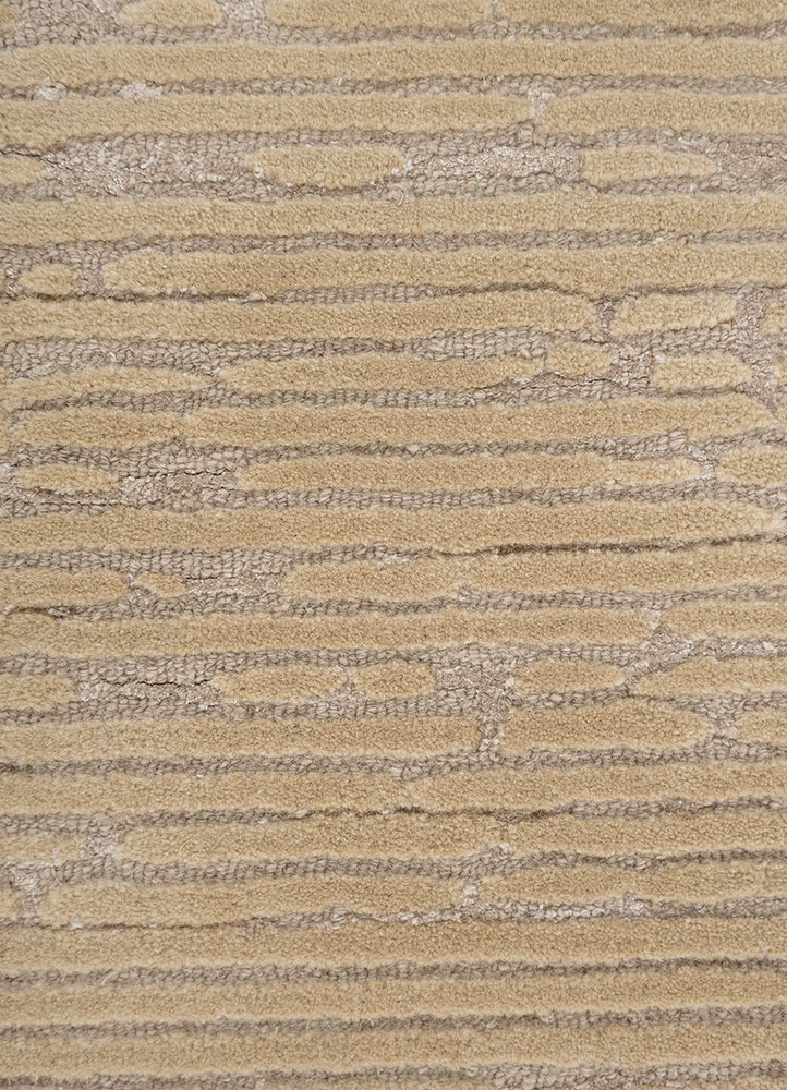 white noise gold wool and viscose hand tufted Rug - CloseUp