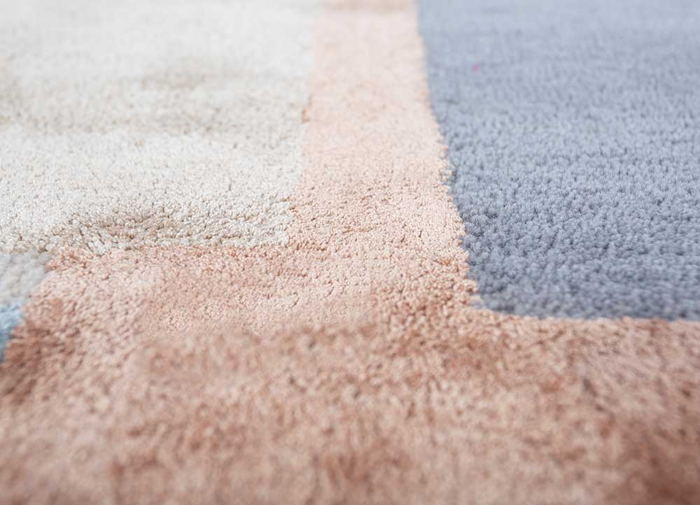 linear ivory wool and viscose hand tufted Rug - CloseUp