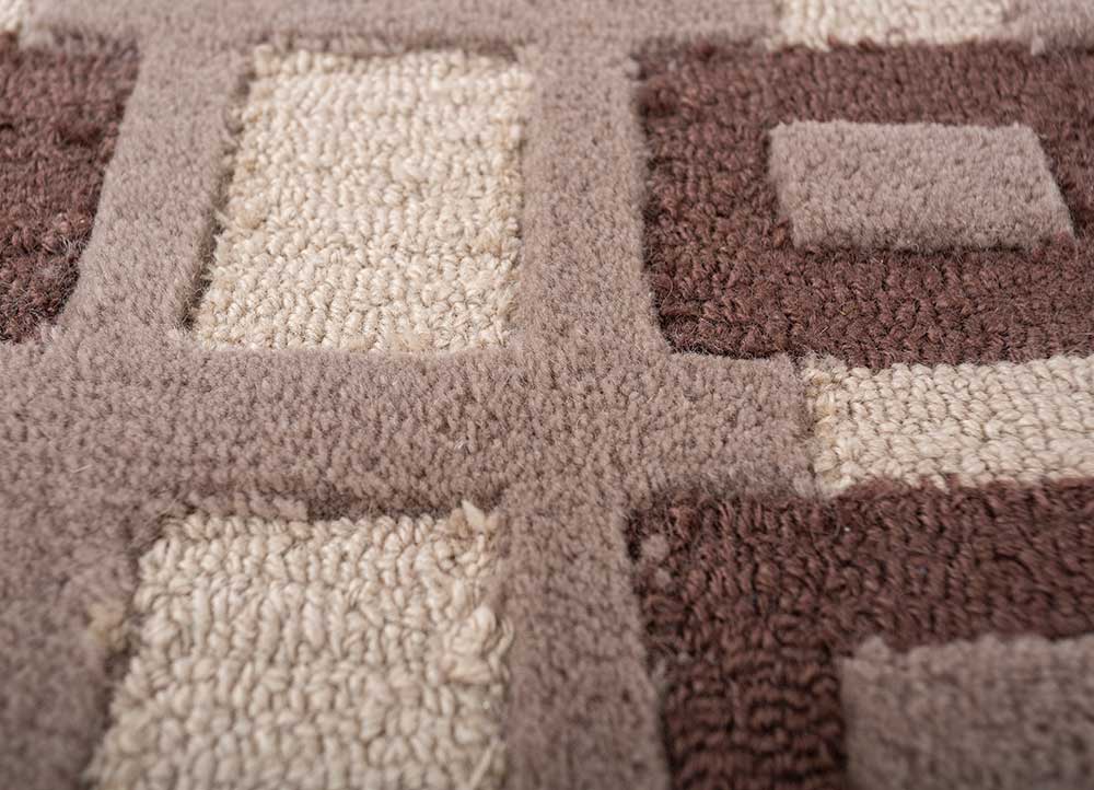 wild wanderlust beige and brown wool hand tufted Rug - CloseUp