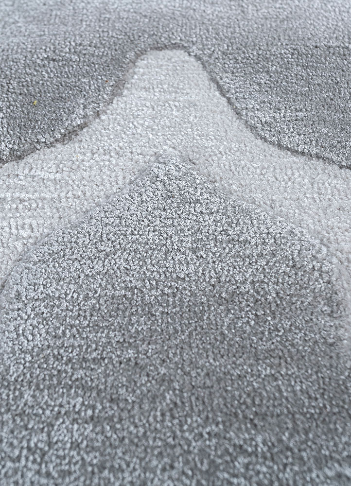 contour grey and black wool and viscose hand tufted Rug - CloseUp