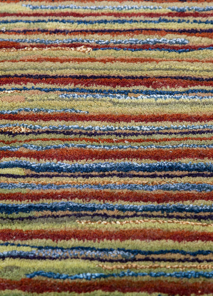 linear green wool and viscose hand tufted Rug - CloseUp