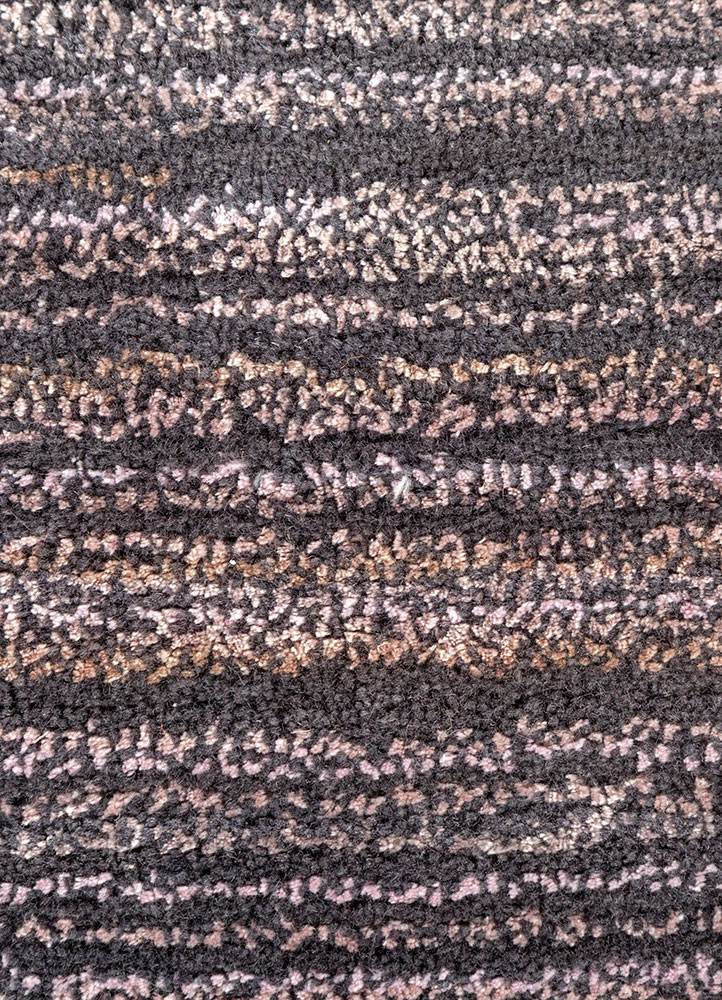 linear red and orange wool and viscose hand tufted Rug - CloseUp