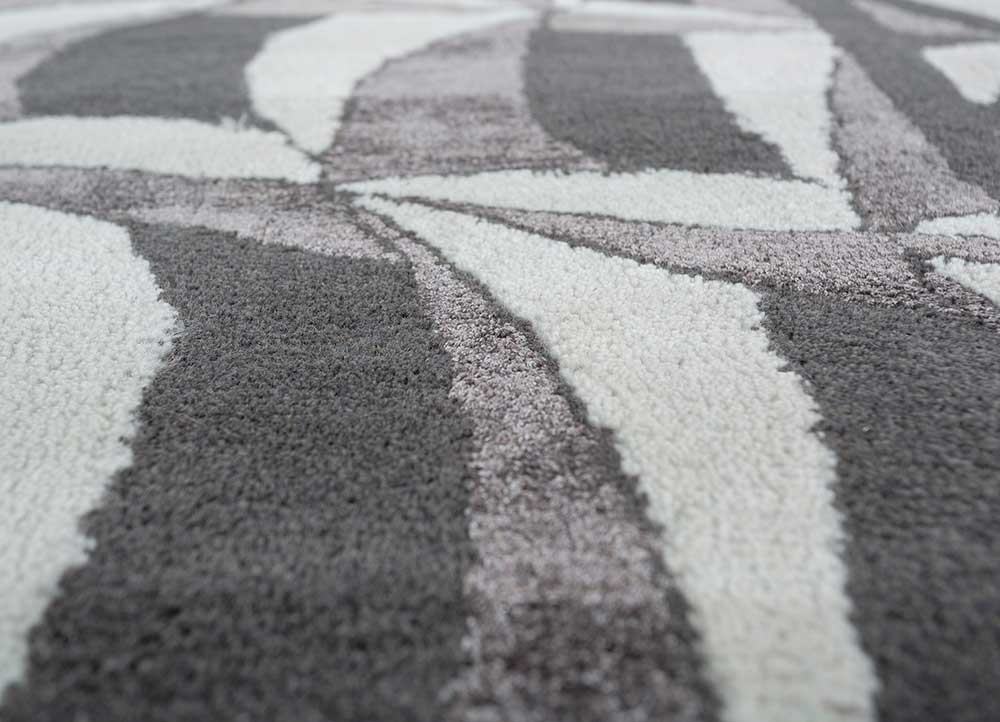 linear grey and black wool and viscose hand tufted Rug - CloseUp
