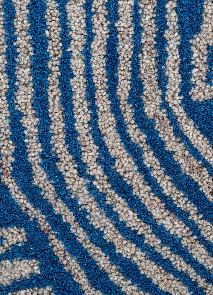 pathways blue wool and viscose hand tufted Rug - CloseUp