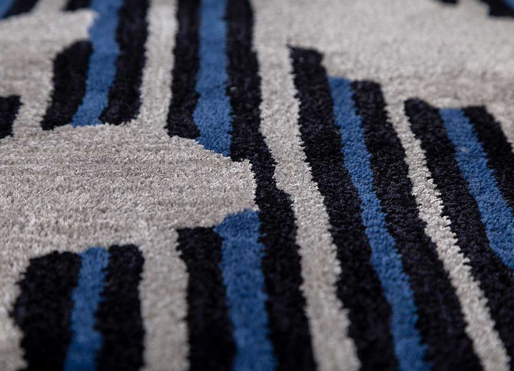hacienda grey and black wool and viscose hand tufted Rug - CloseUp