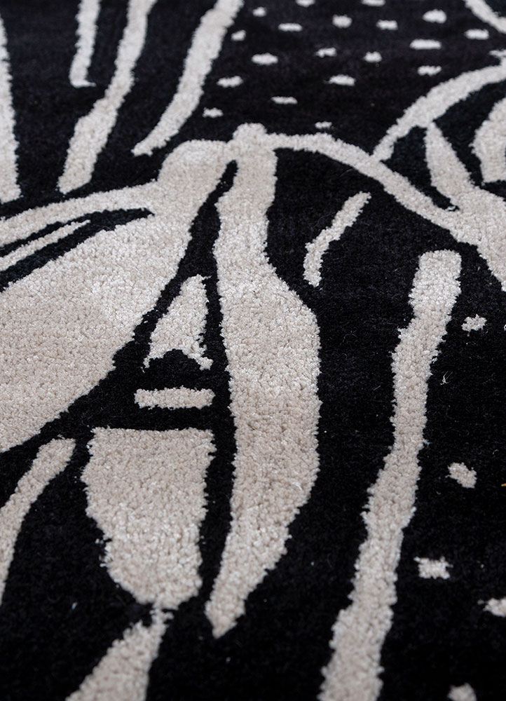 hacienda grey and black wool and viscose hand tufted Rug - CloseUp
