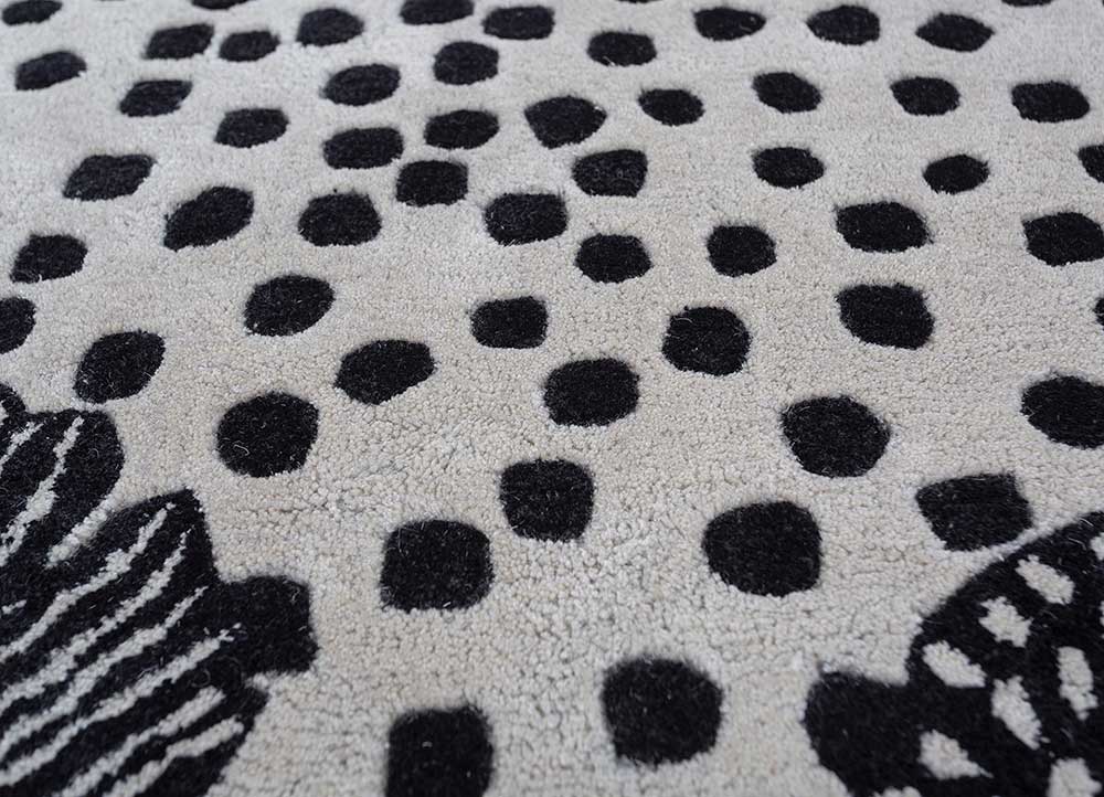 hacienda ivory wool and viscose hand tufted Rug - CloseUp