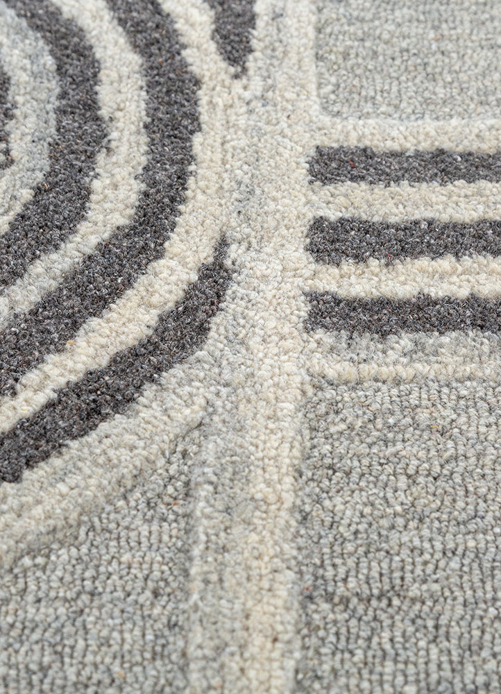 pathways ivory wool and viscose hand tufted Rug - CloseUp