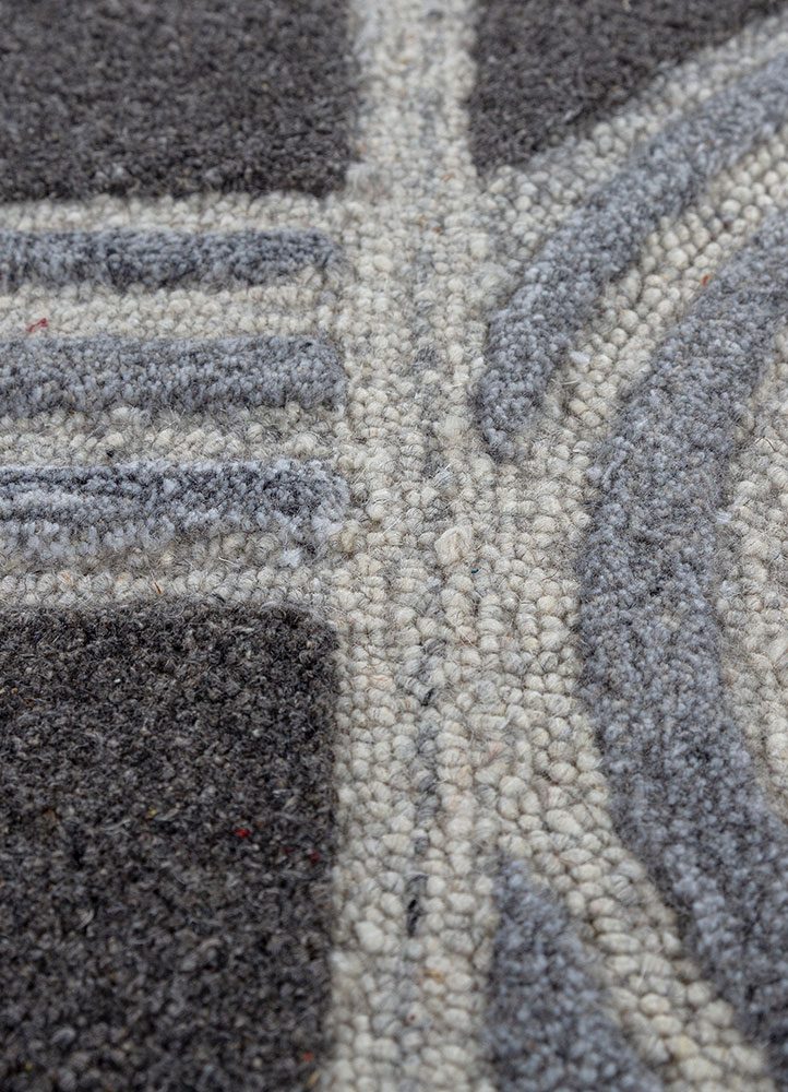pathways ivory wool and viscose hand tufted Rug - CloseUp