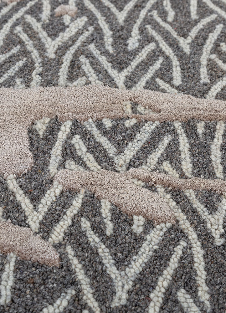 pathways beige and brown wool and viscose hand tufted Rug - CloseUp