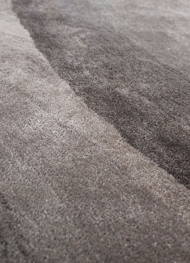 chroma ivory wool and viscose hand tufted Rug - CloseUp