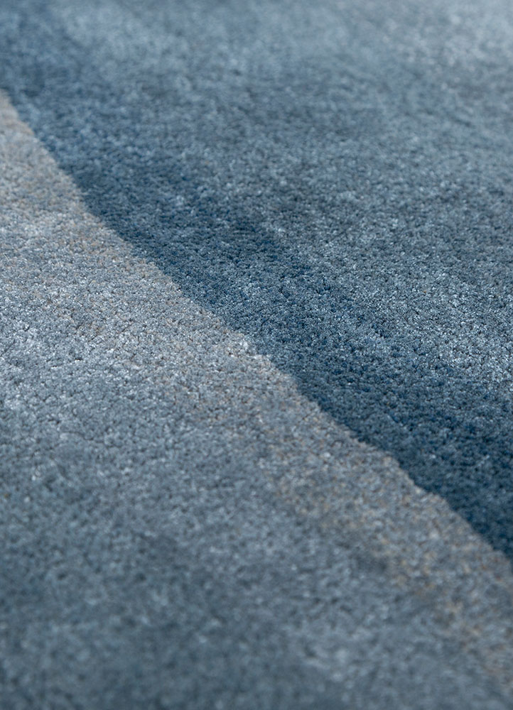 chroma blue wool and viscose hand tufted Rug - CloseUp