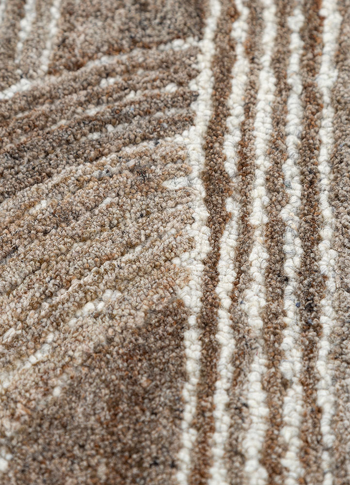 pathways beige and brown wool and viscose hand tufted Rug - CloseUp