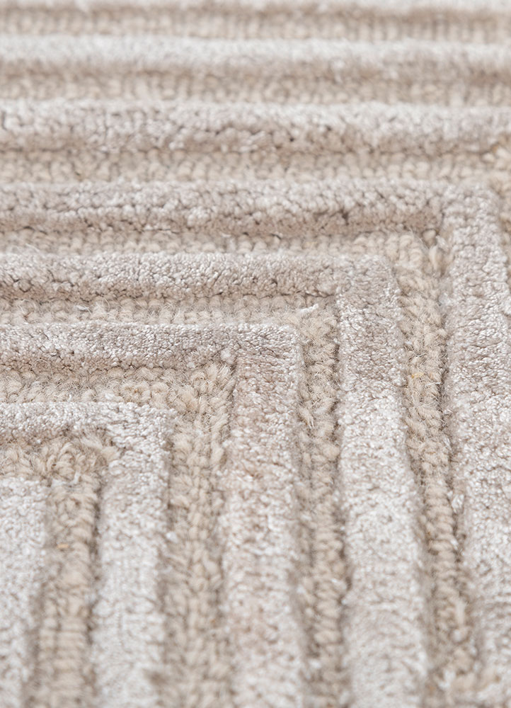 cera ivory wool and viscose hand tufted Rug - CloseUp