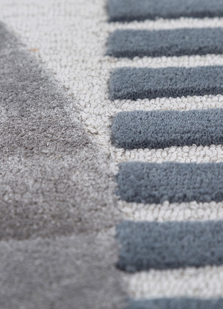 come around blue wool and viscose hand tufted Rug - CloseUp