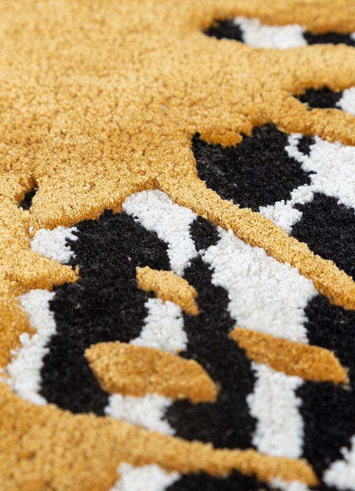 adrift gold wool and viscose hand tufted Rug - CloseUp
