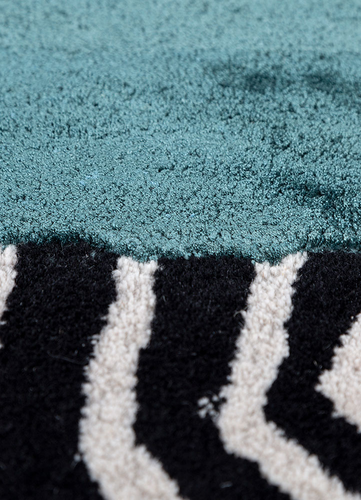 adrift grey and black wool and viscose hand tufted Rug - CloseUp