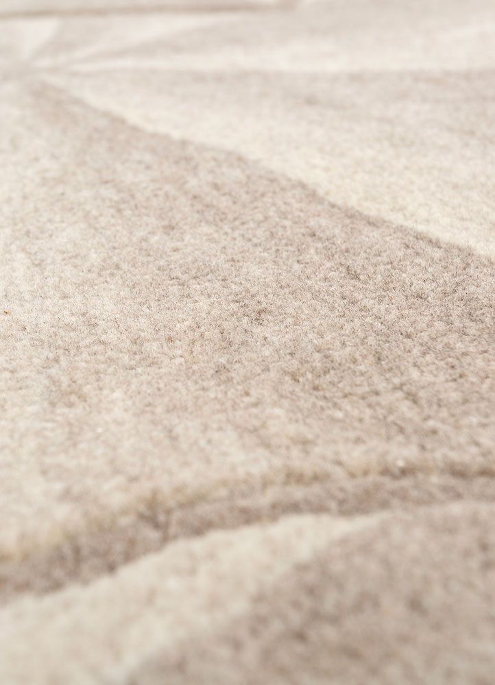 chroma gold wool hand tufted Rug - CloseUp