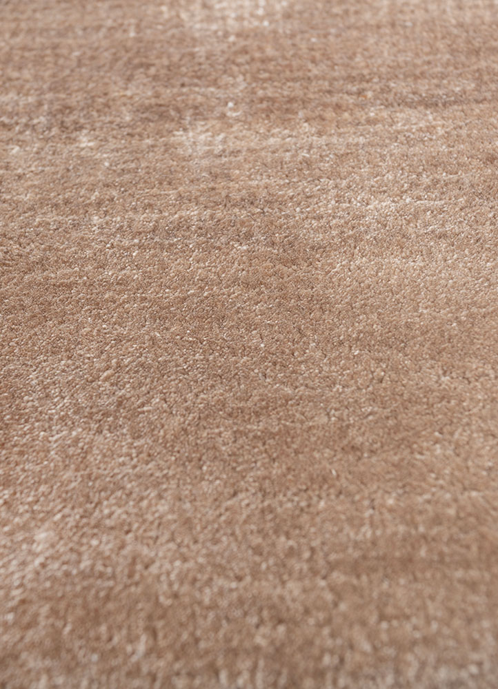 cera beige and brown viscose hand tufted Rug - CloseUp
