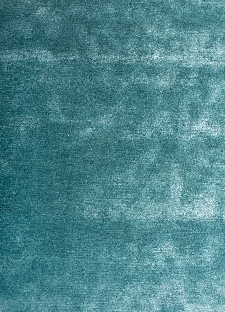 cera blue viscose hand tufted Rug - CloseUp