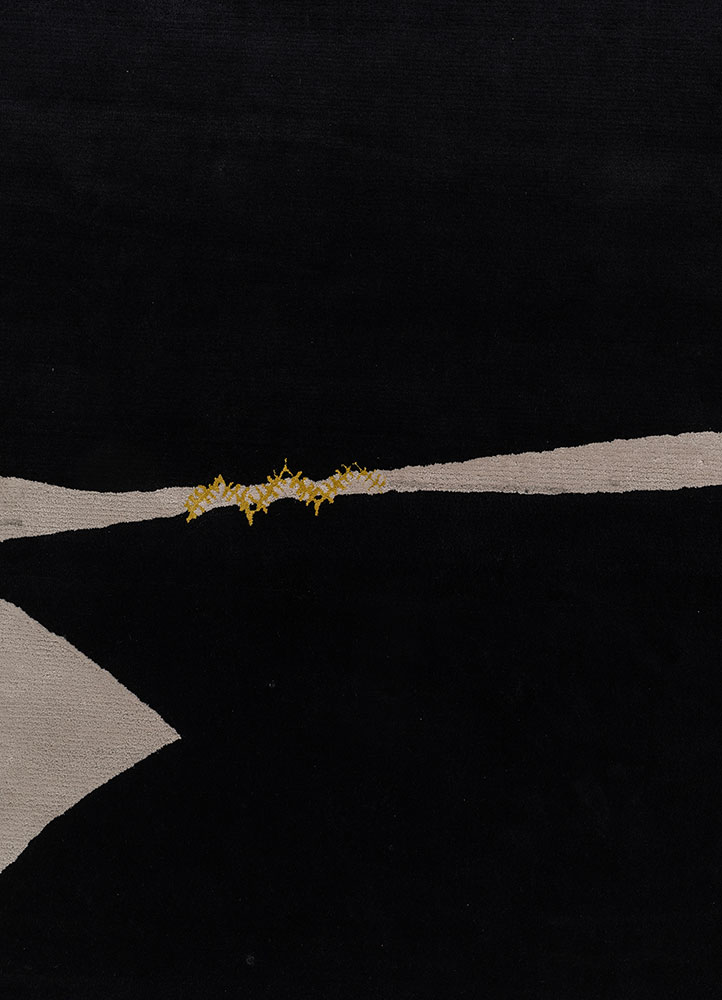 zig zag grey and black wool and viscose hand tufted Rug - CloseUp