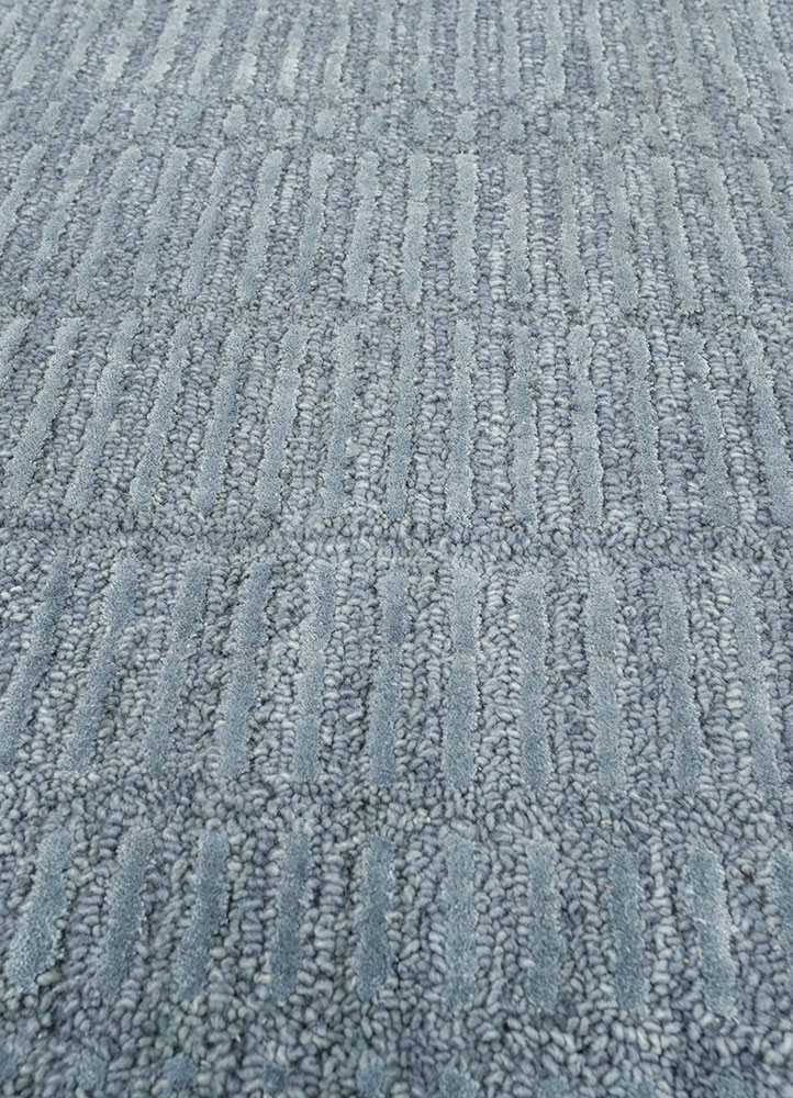 modo blue wool and viscose hand tufted Rug - CloseUp