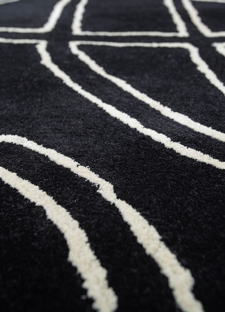 adrift grey and black wool and viscose hand tufted Rug - CloseUp